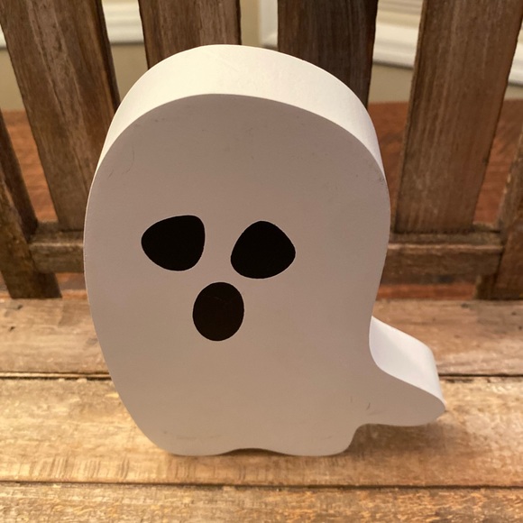 Halloween Ghost Wood Signs Set, White Ghost Shaped Sign, Black & White Ghost - Picture 11 of 16